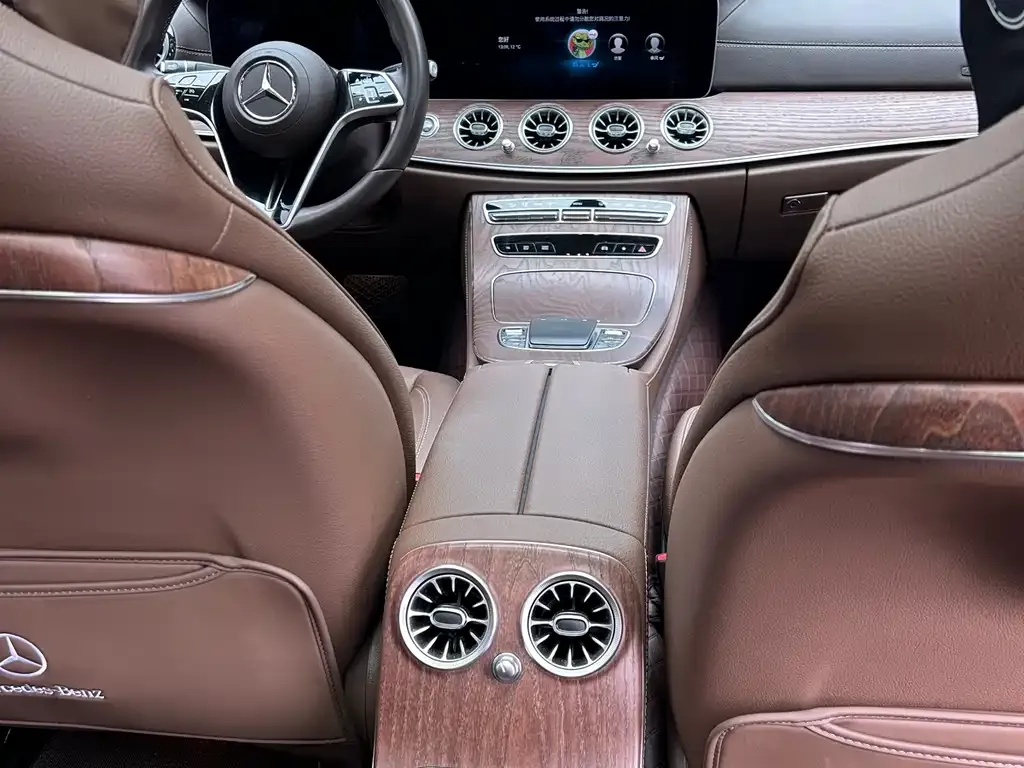 Mercedes-Benz E-Class 2023 из CN, фото 4
