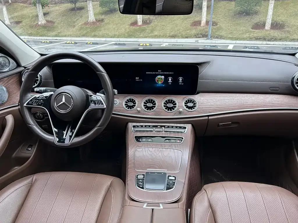 Mercedes-Benz E-Class 2023 из CN, фото 7