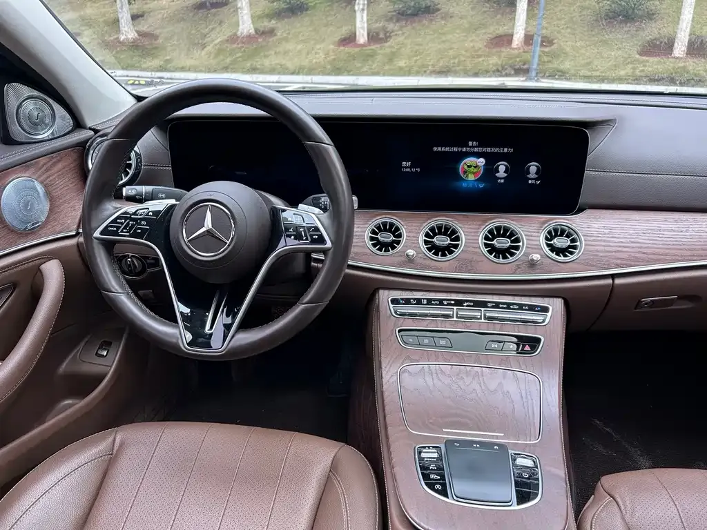 Mercedes-Benz E-Class 2023 из CN, фото 8