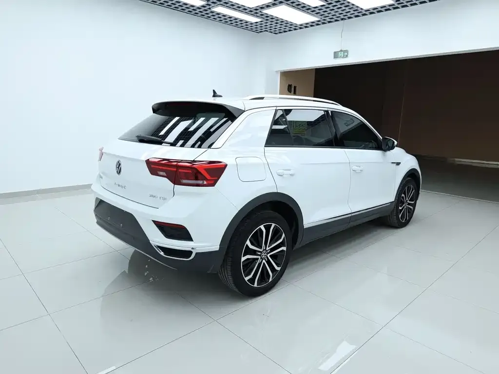 Volkswagen T-Roc 2022 из CN, фото 2