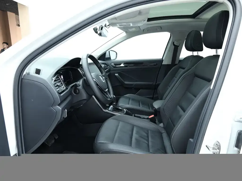 Volkswagen T-Roc 2022 из CN, фото 9