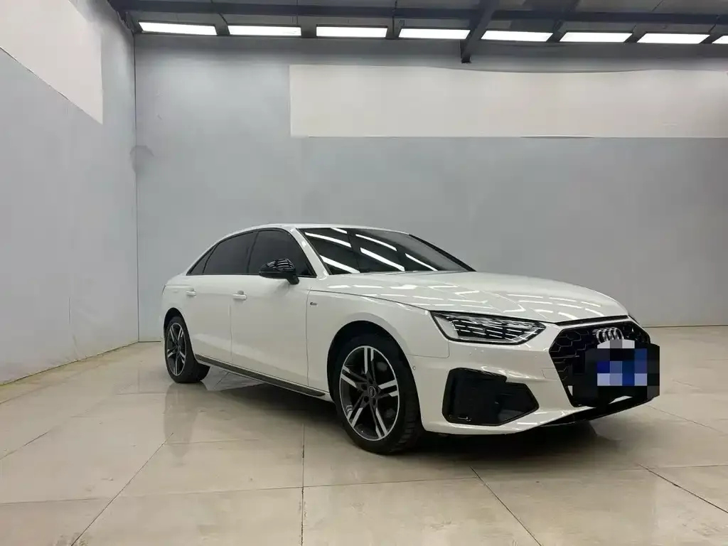 Audi A4L 2022 из CN, фото 7