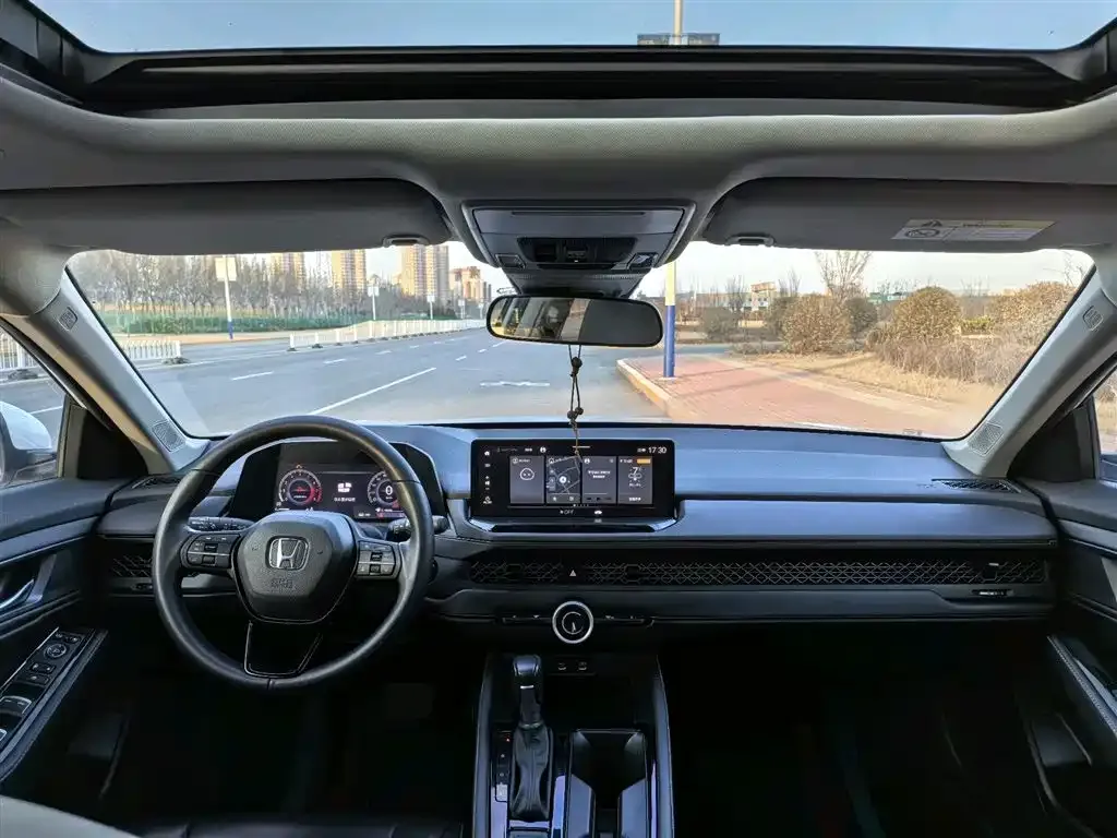 Honda Accord — фото 2