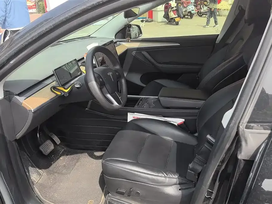 Tesla Model Y 2022 из CN, фото 2