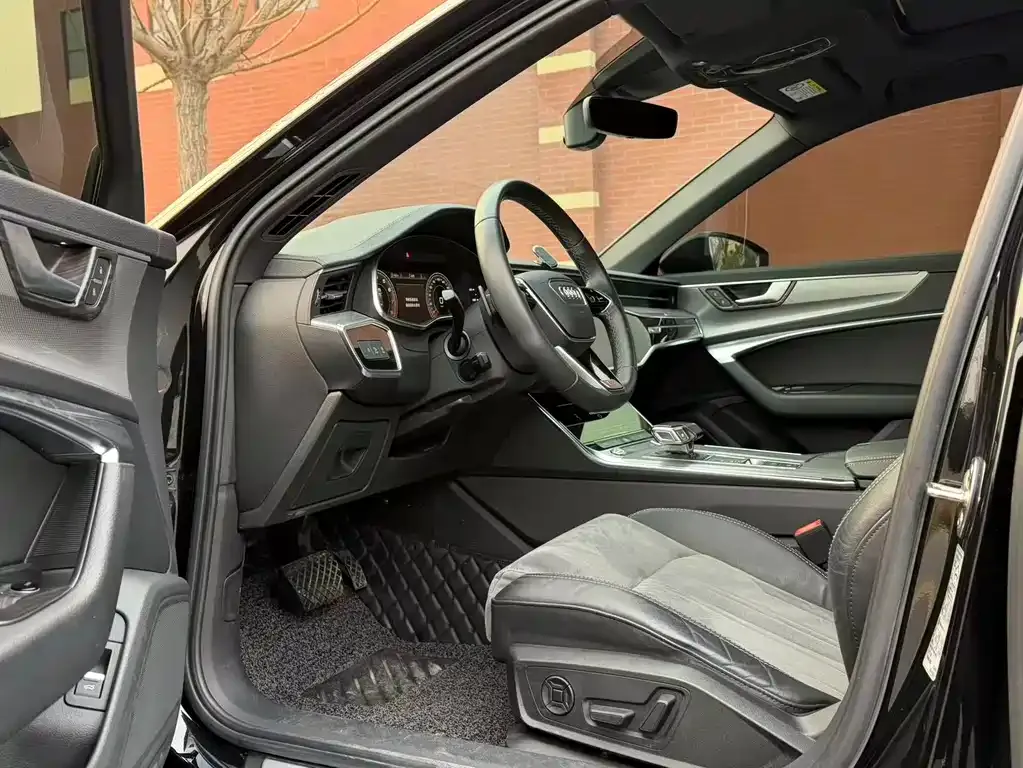 Audi A6L 2021 из CN, фото 7