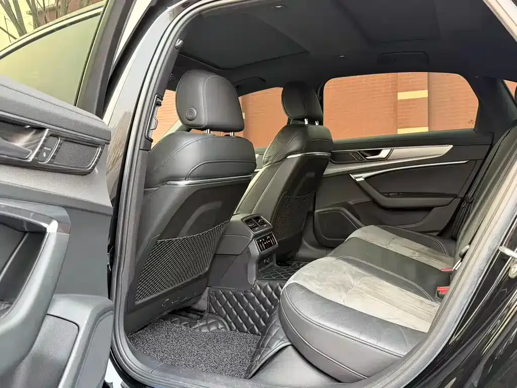 Audi A6L 2021 из CN, фото 5