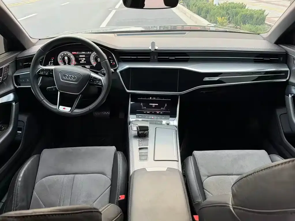 Audi A6L 2021 из CN, фото 4