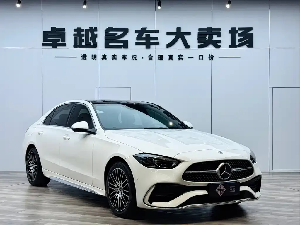 Mercedes-Benz C-Class — фото 1