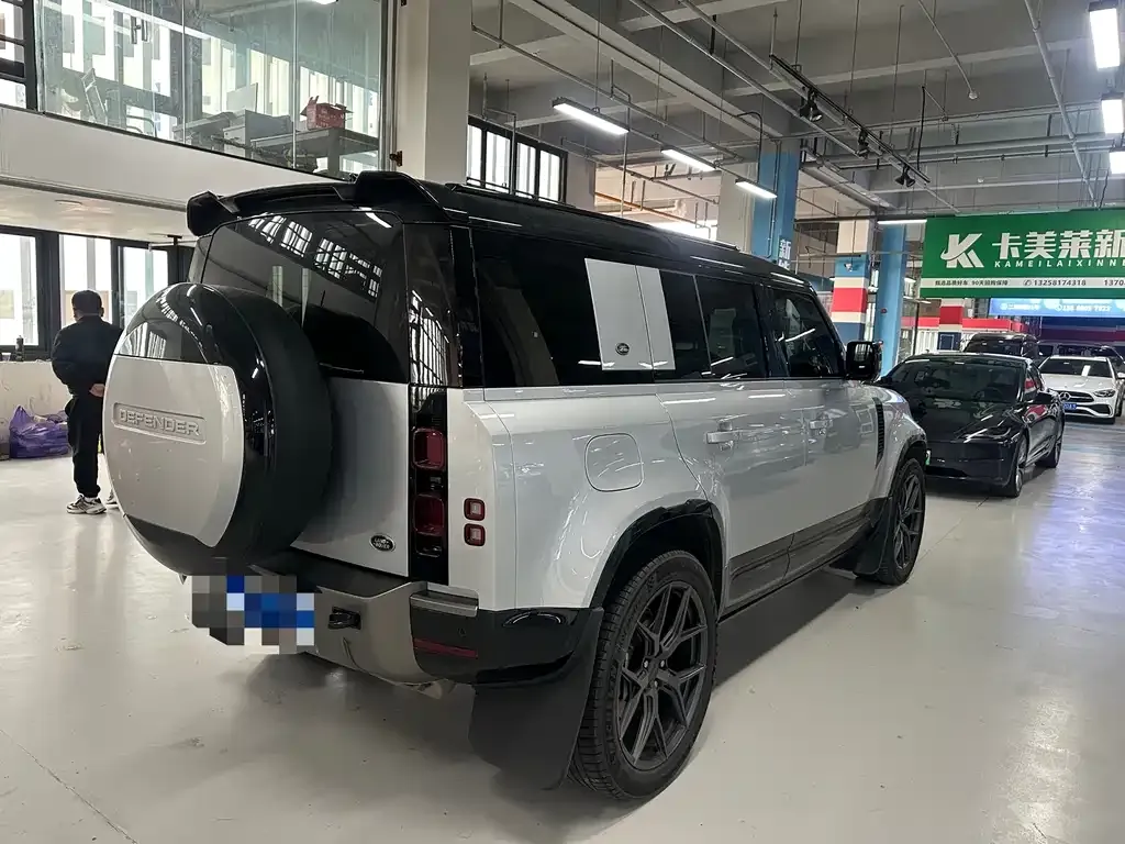 Land Rover Defender — фото 2