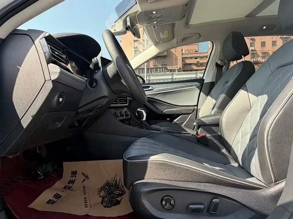 Volkswagen Sagitar 2024 из CN, фото 2
