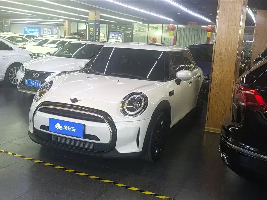 MINI Cooper (3-door) 2024 из CN, фото 1