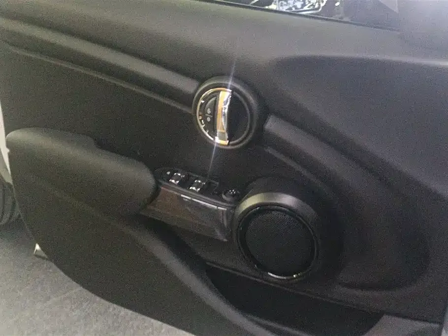 MINI Cooper (3-door) 2024 из CN, фото 6