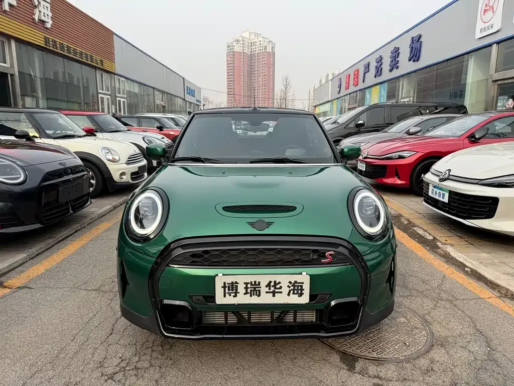 MINI Cooper (3-door) 2023 из CN, фото 3