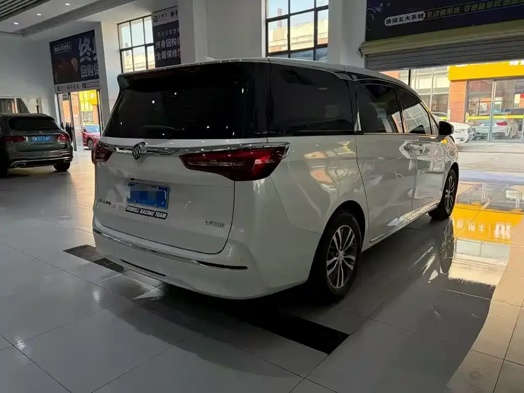 Buick GL8 2023 из CN, фото 4