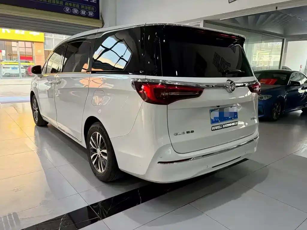 Buick GL8 2023 из CN, фото 7