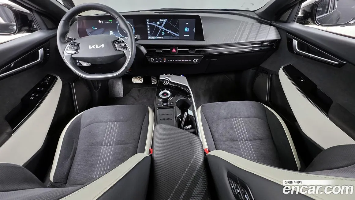 Kia EV6 — фото 10
