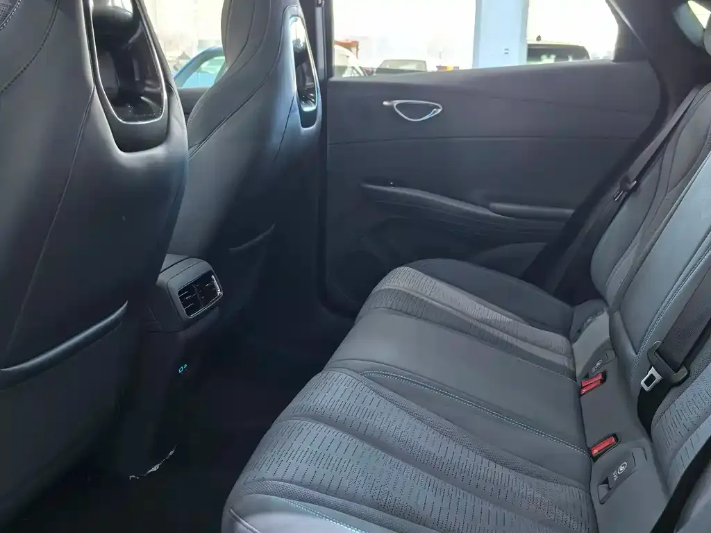 BYD Seal 06GT — фото 2