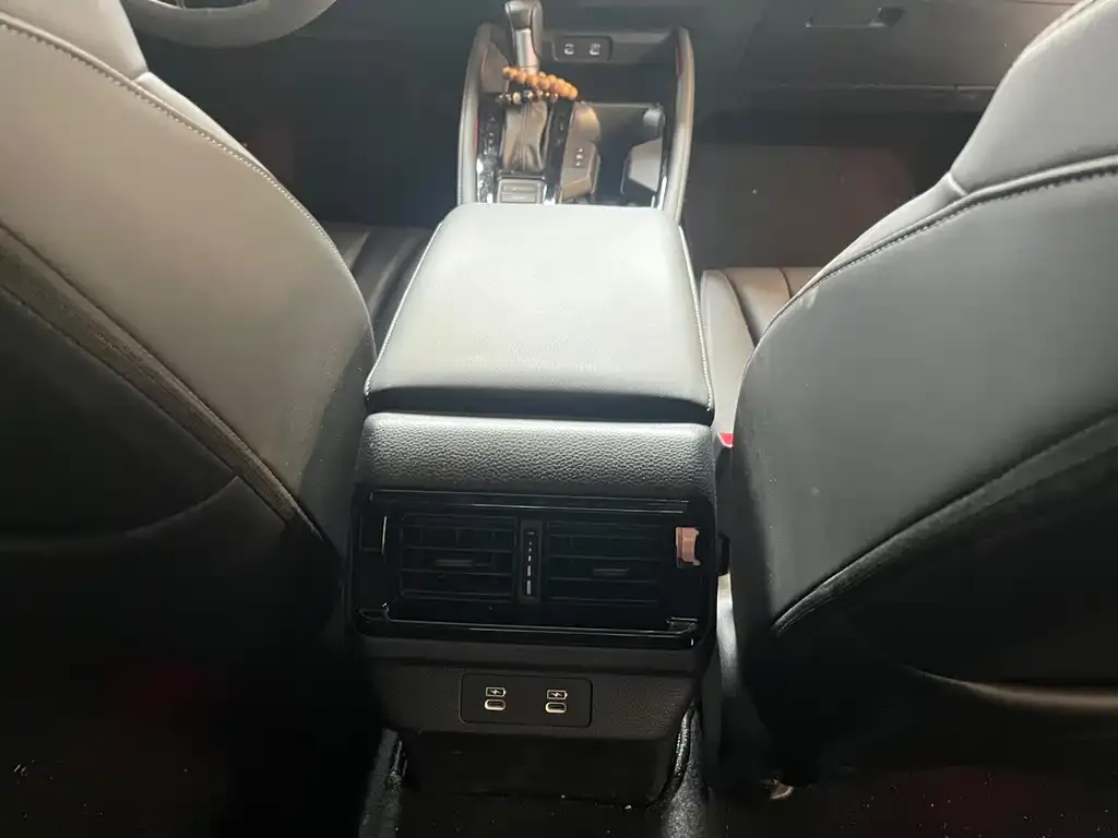 Honda Accord 2023 из CN, фото 2