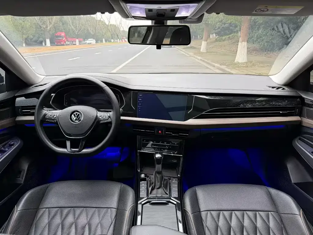 Volkswagen Passat 2021 из CN, фото 4