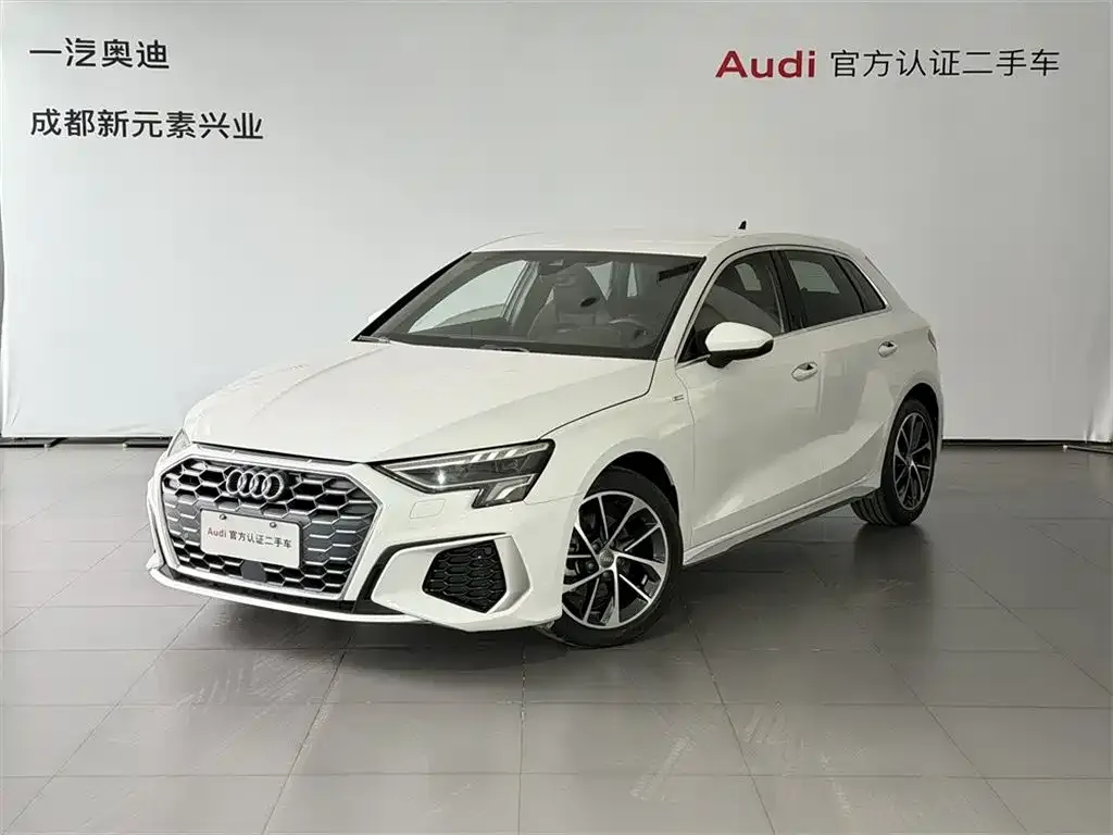 Audi A3 — фото 1