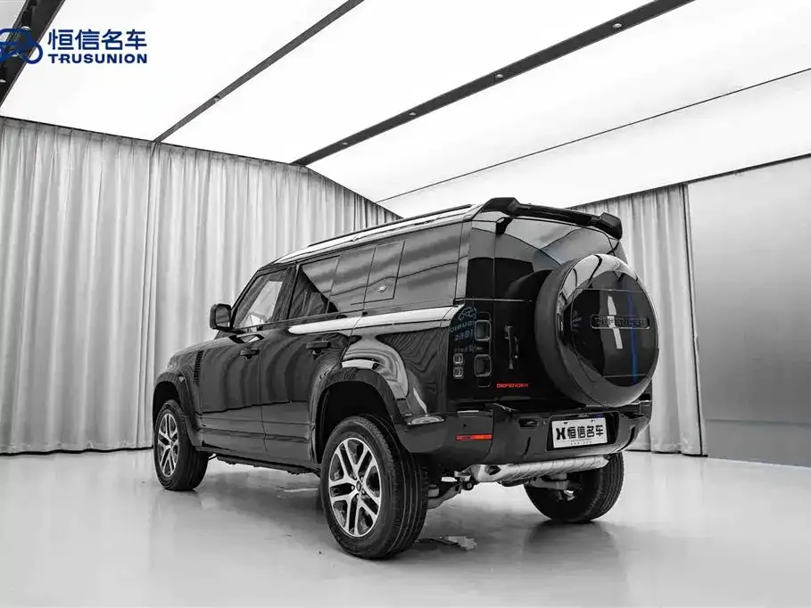 Land Rover Defender — фото 5