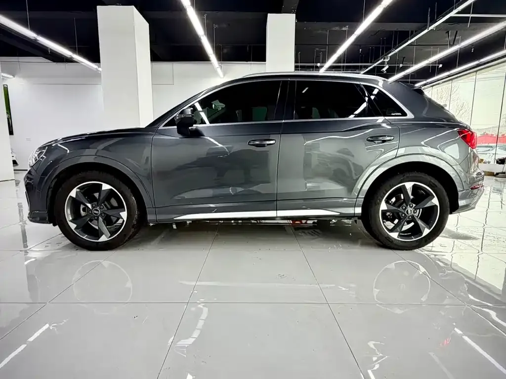 Audi Q3 — фото 5