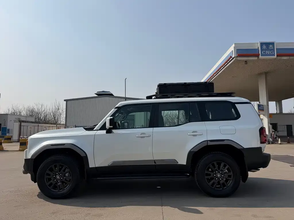 Toyota Prado — фото 3