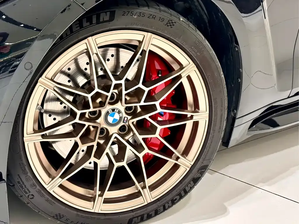 BMW M4 — фото 2