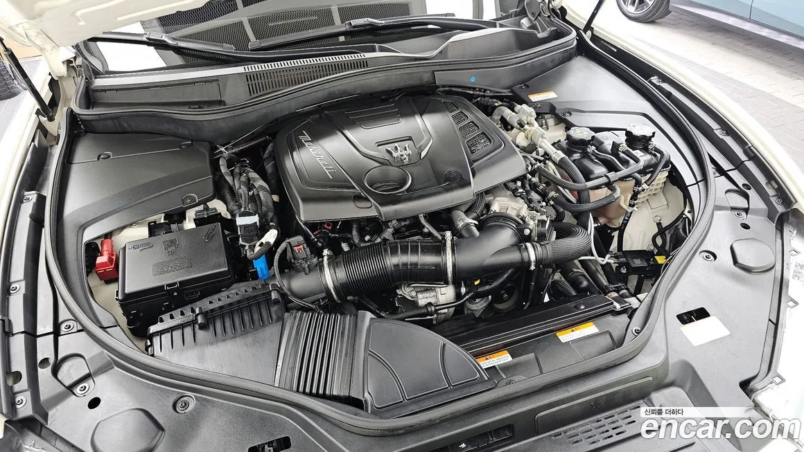 Maserati Levante 2022 из KR, фото 8