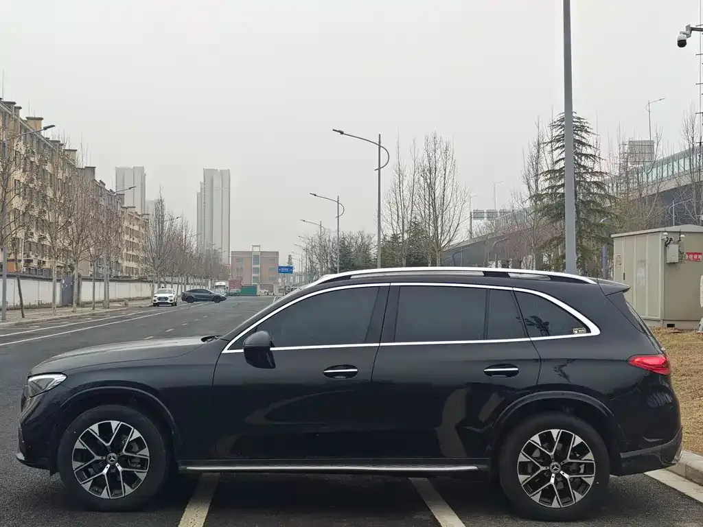 Mercedes-Benz GLC 2024 из CN, фото 3