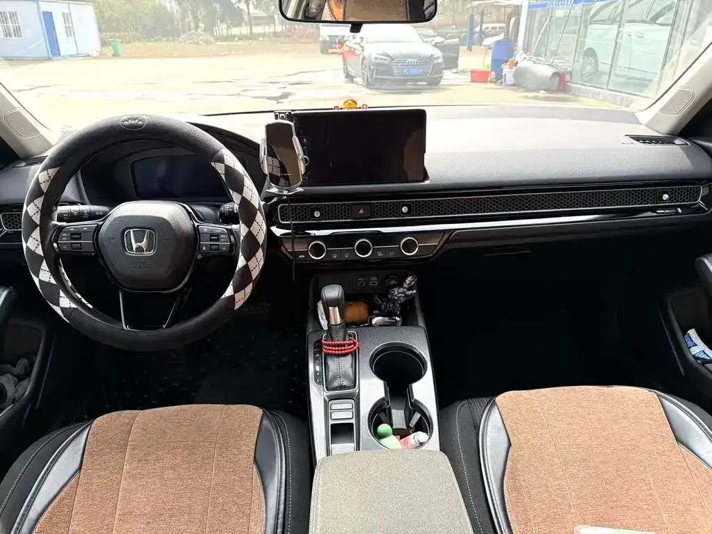 Honda Civic — фото 10