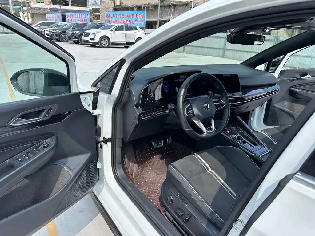 Volkswagen Golf 2021 из CN, фото 7
