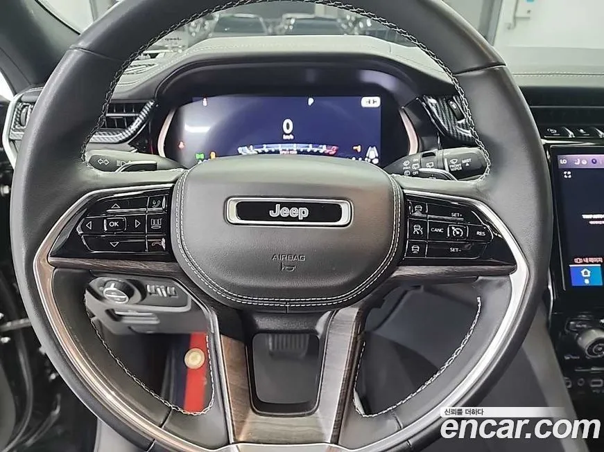 Jeep Cherokee — фото 9