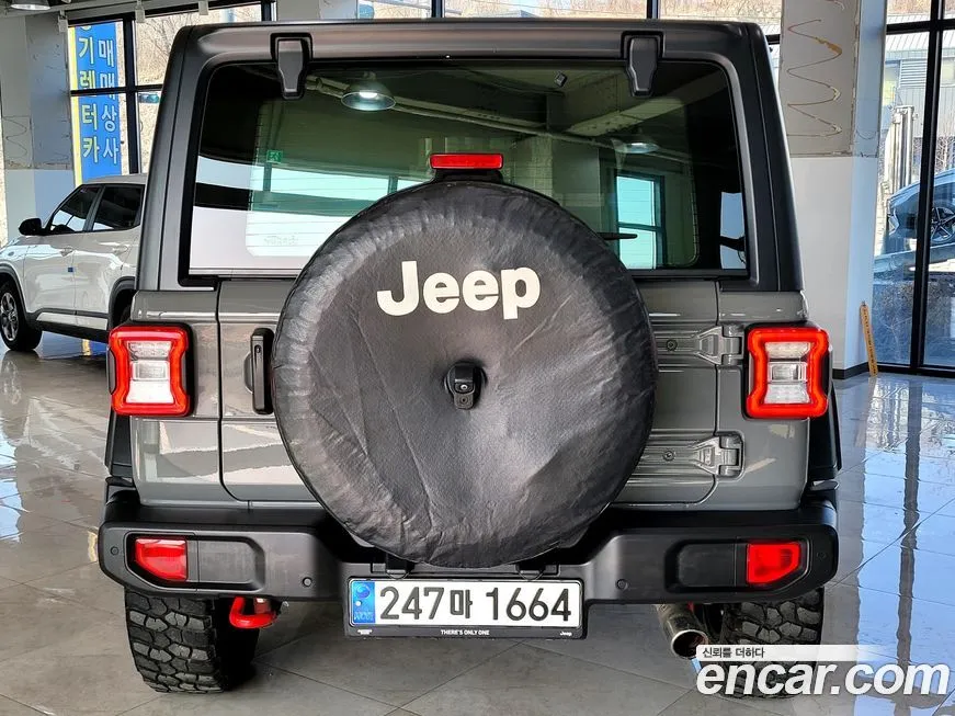 Jeep Wrangler 2023 из KR, фото 8