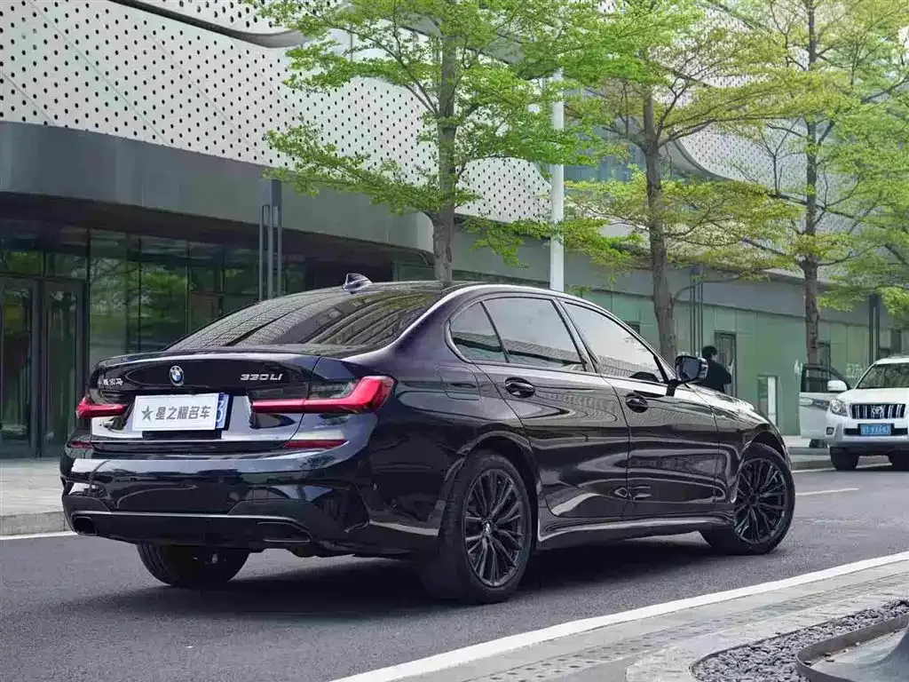 BMW 3 Series 2022 из CN, фото 5