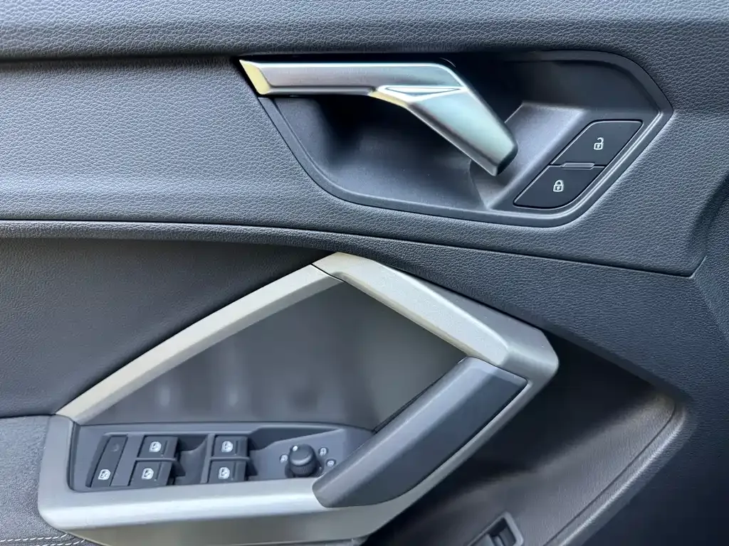 Audi Q3 2022 из CN, фото 9