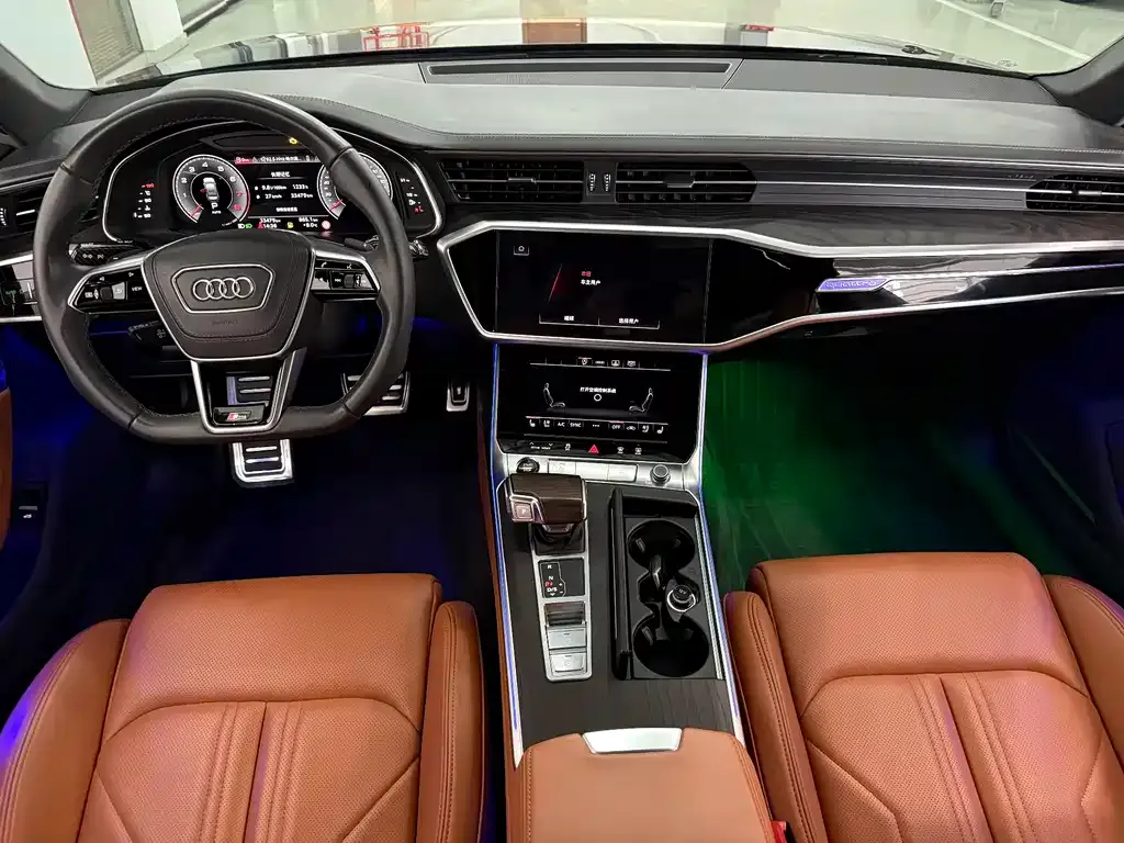 Audi A6L 2024 из CN, фото 6