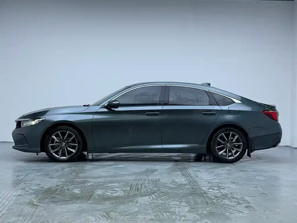 Honda Inspire 2023 из CN, фото 2