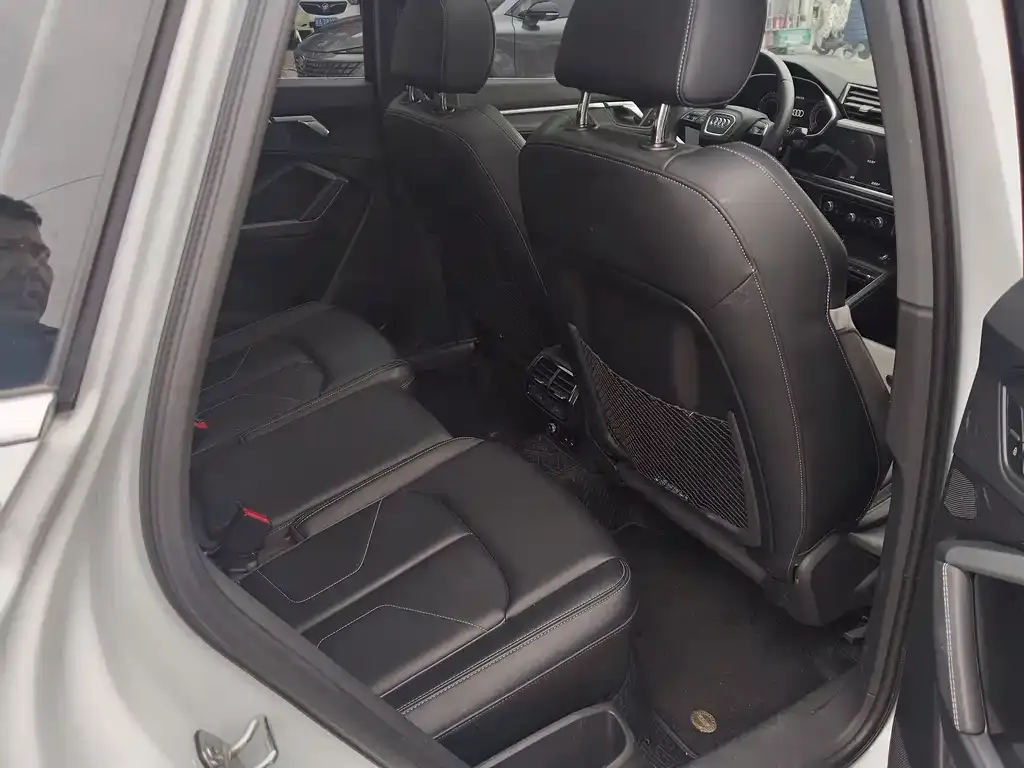 Audi Q3 2024 из CN, фото 4
