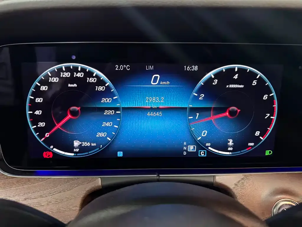 Mercedes-Benz E-Class 2022 из CN, фото 10