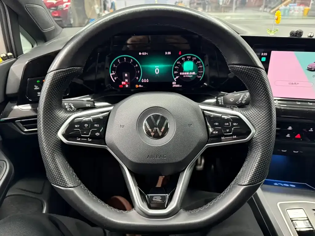 Volkswagen Golf 2021 из CN, фото 6