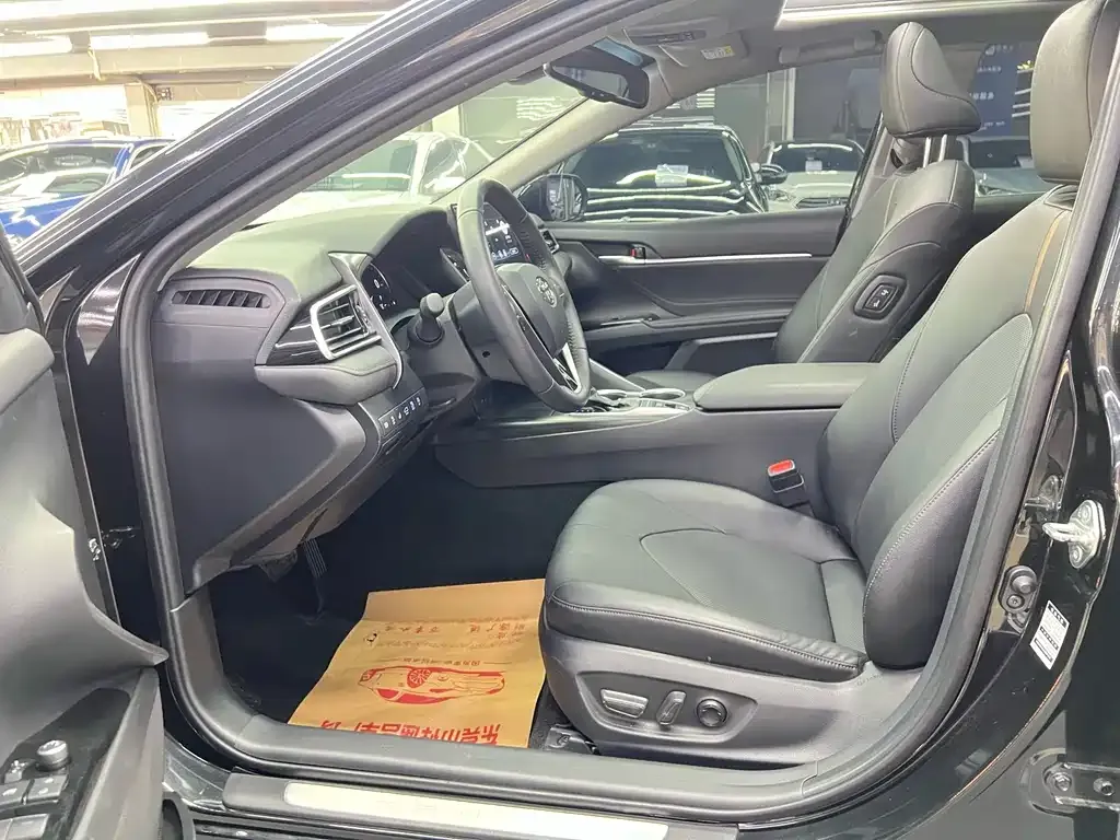 Toyota Camry 2022 из CN, фото 10