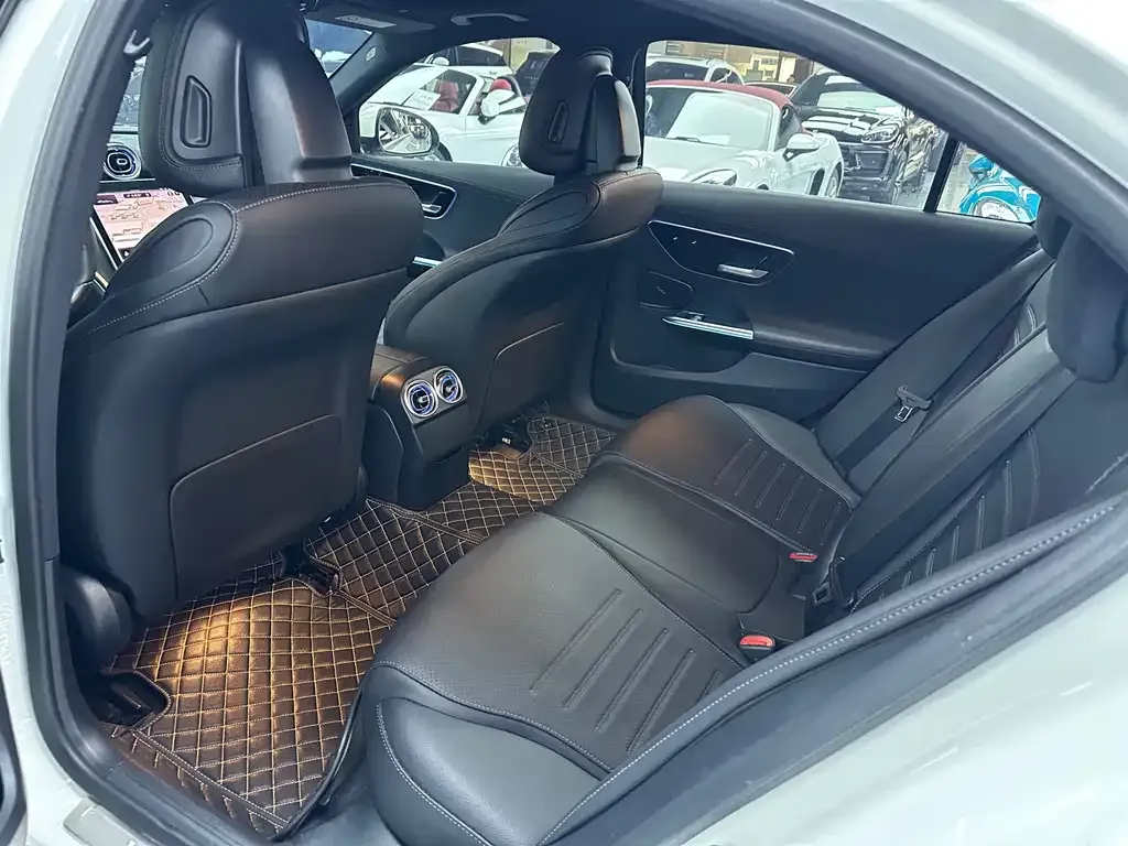 Mercedes-Benz C-Class 2024 из CN, фото 9