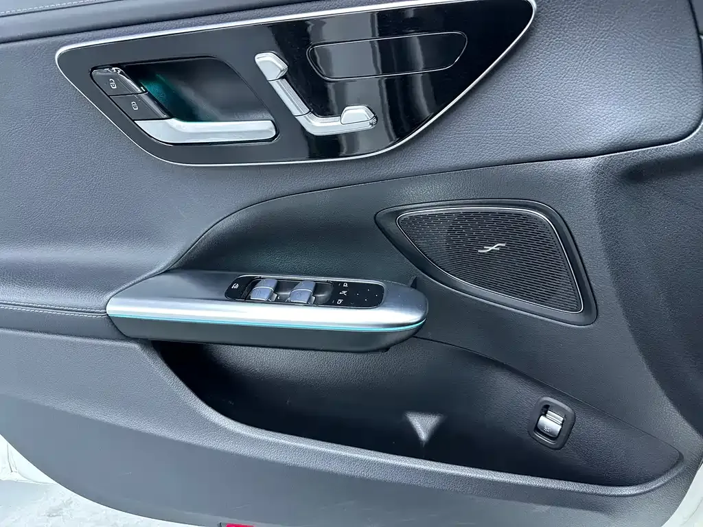 Mercedes-Benz C-Class 2024 из CN, фото 3