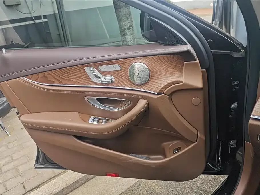 Mercedes-Benz E-Class 2022 из CN, фото 4
