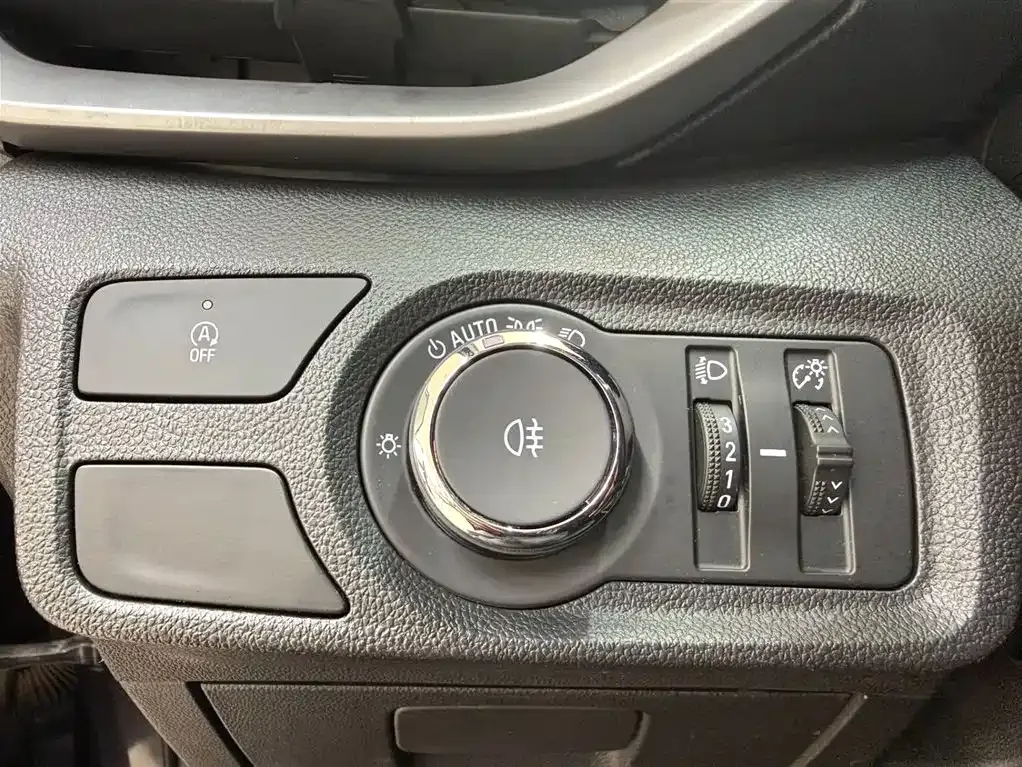 Chevrolet Volando 2023 из CN, фото 8