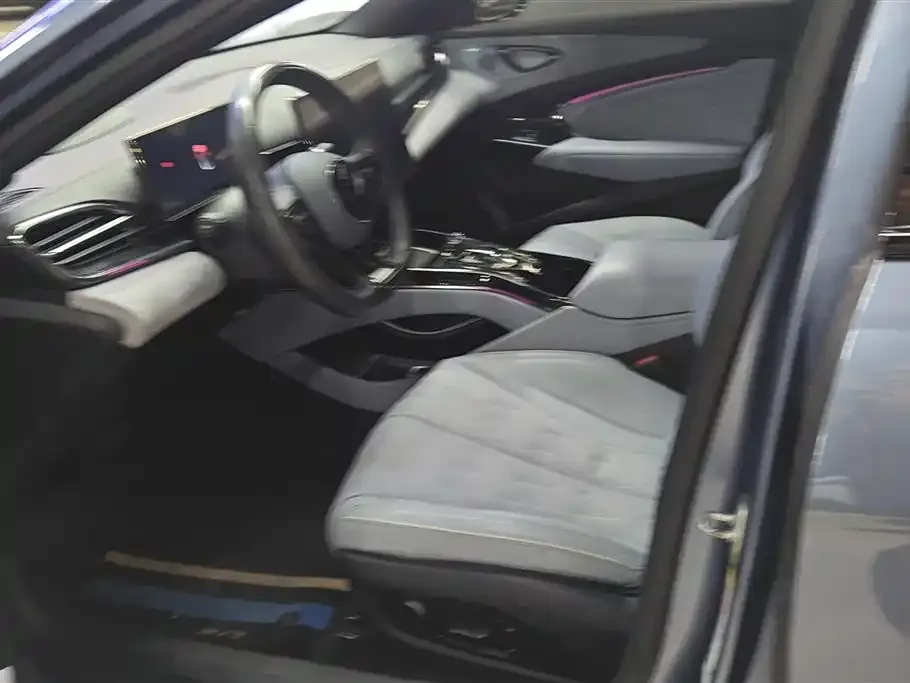 BYD Seal — фото 6