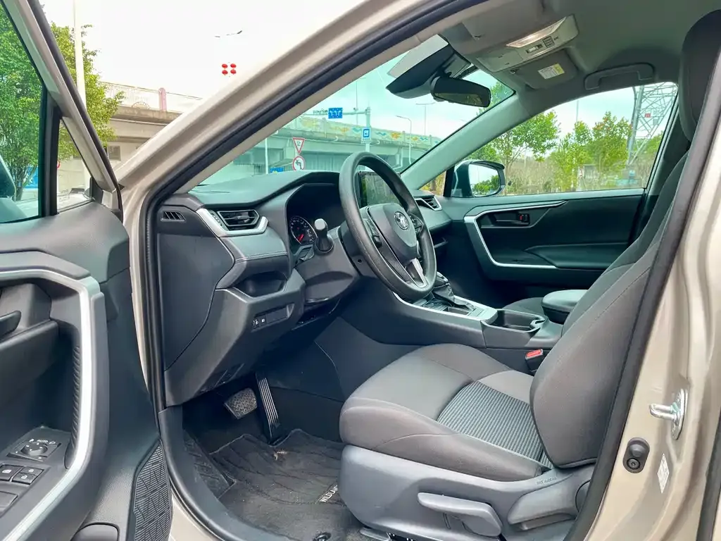 Toyota Wildlander 2025 из CN, фото 3
