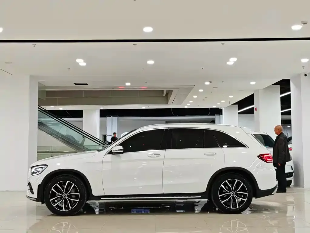 Mercedes-Benz GLC 2021 из CN, фото 2