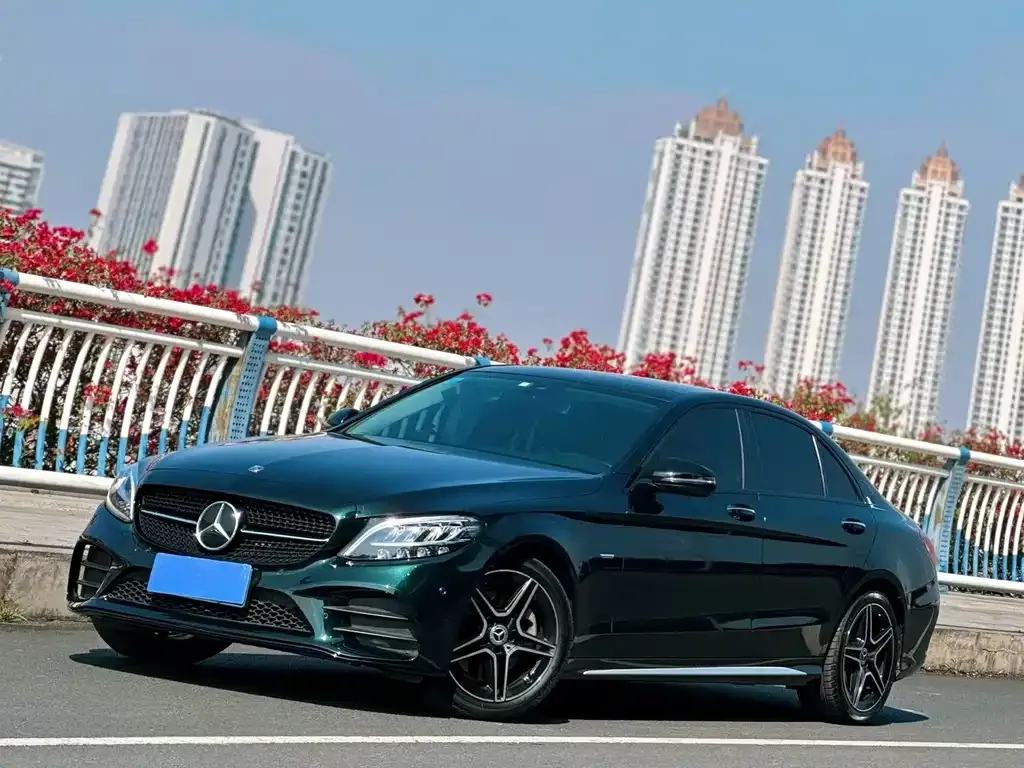Mercedes-Benz C-Class — фото 1